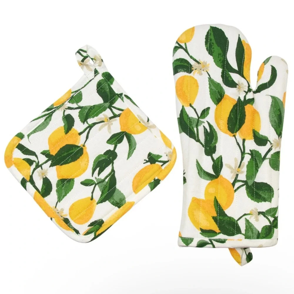 Lemon Print Oven Mitt and Pot Holder Set you get both